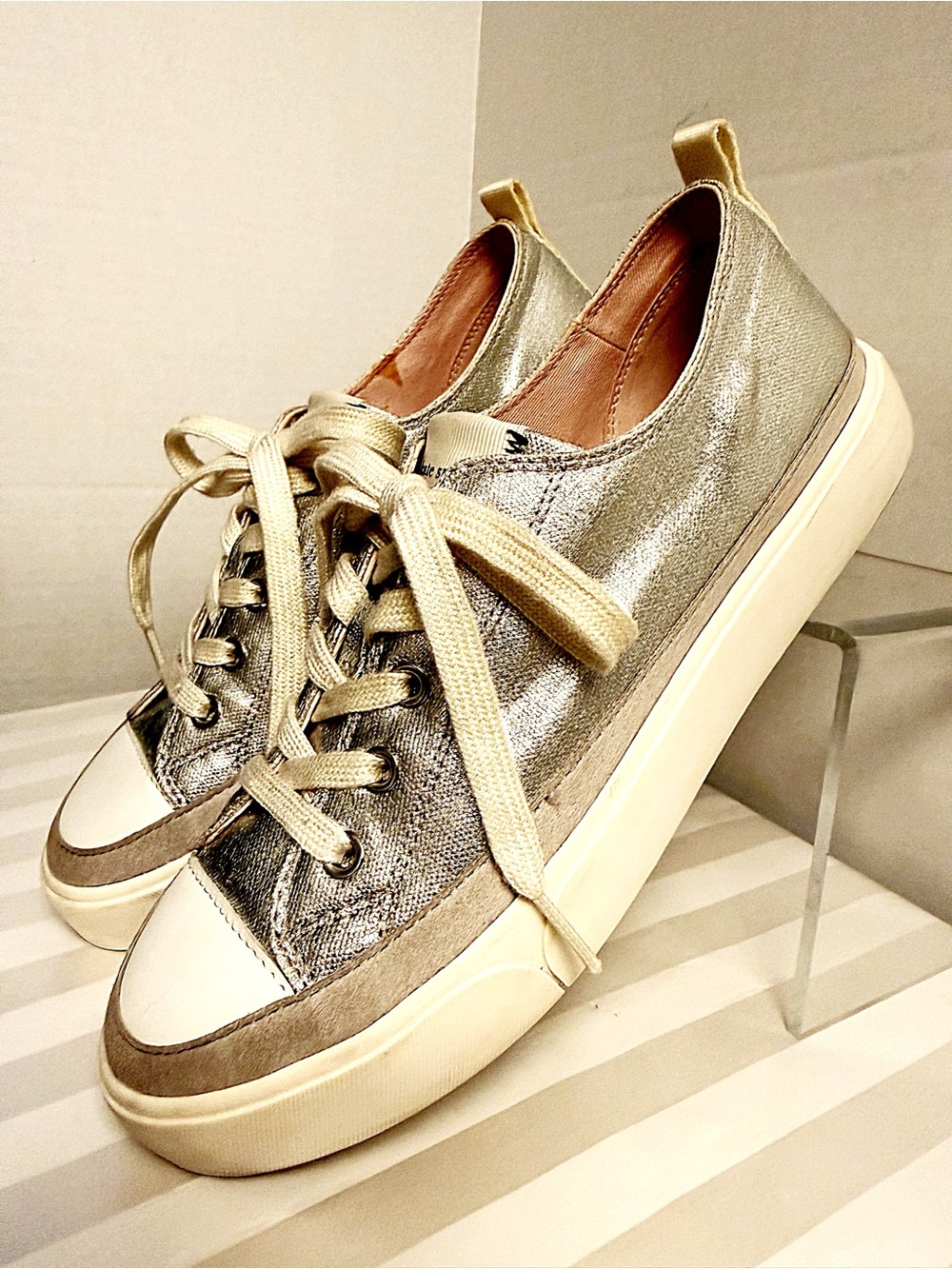 Kate Spade New York Kaia Metallic Platform Sneakers Size 8